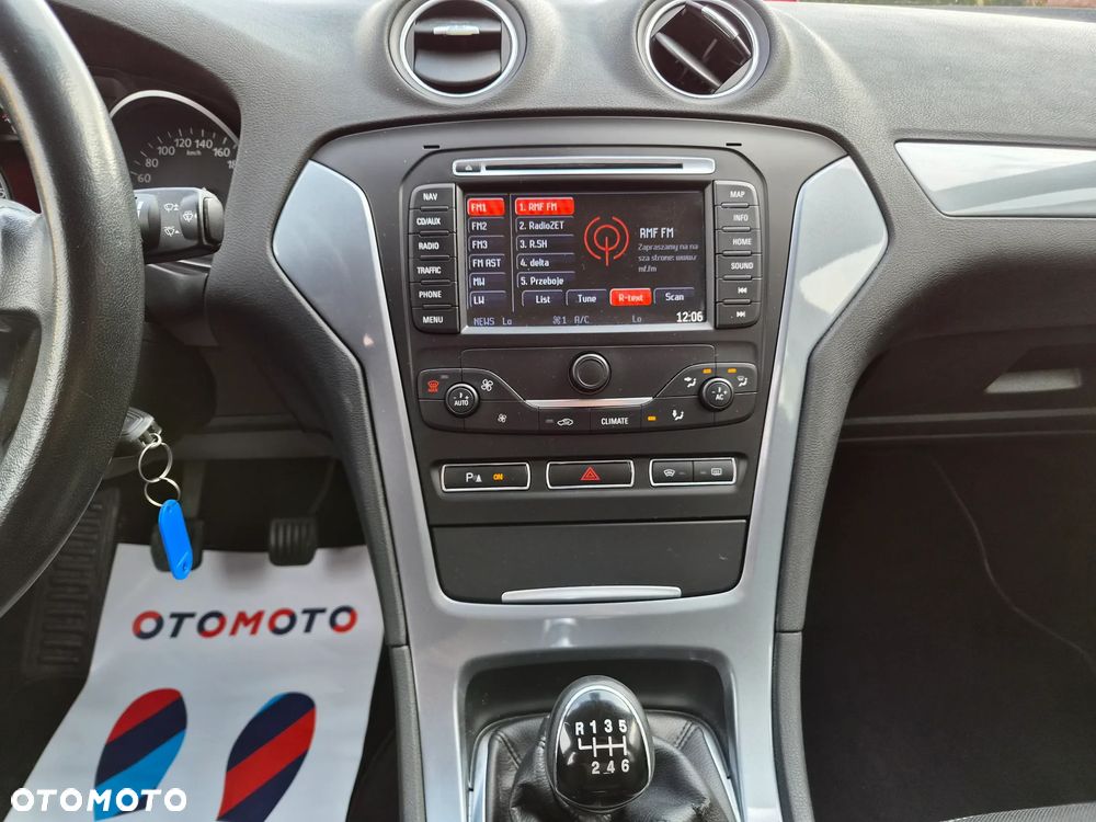 Ford Mondeo SW 2.0 TDCi Titanium - 24