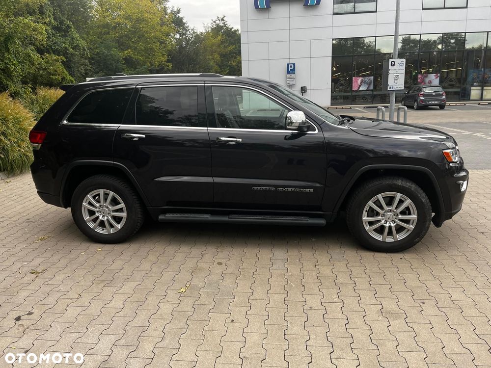 Jeep Grand Cherokee - 13