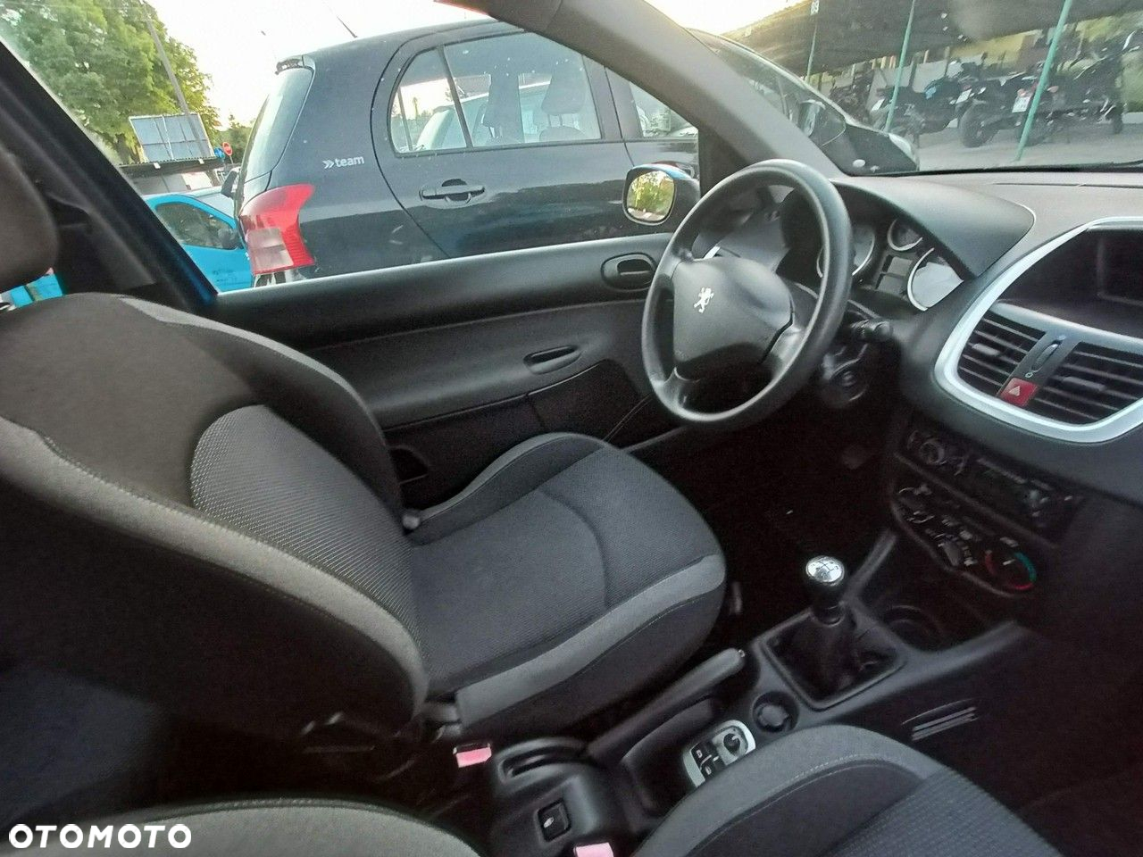 Peugeot 206 plus - 31
