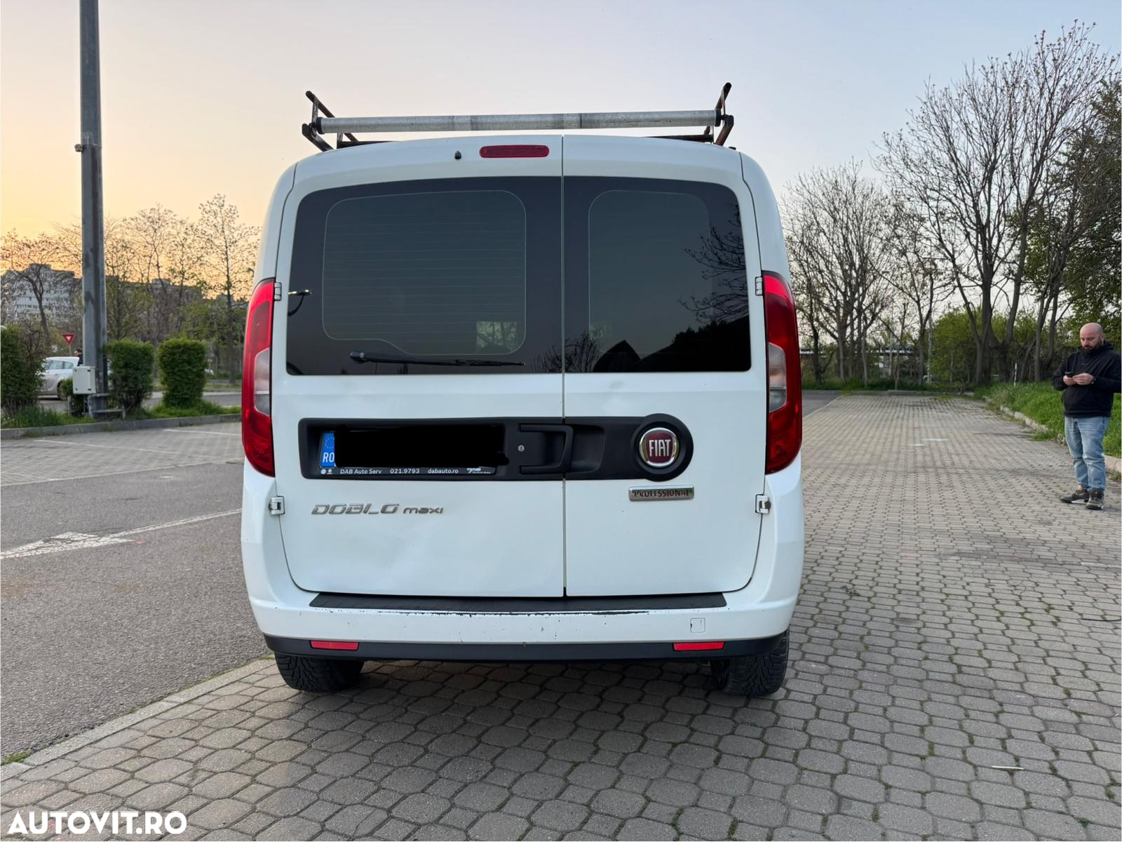 Fiat Doblo 1.6 Mjet Combi Maxi Confort - 4