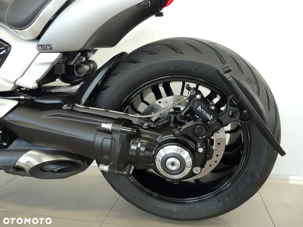 Triumph Rocket - 18