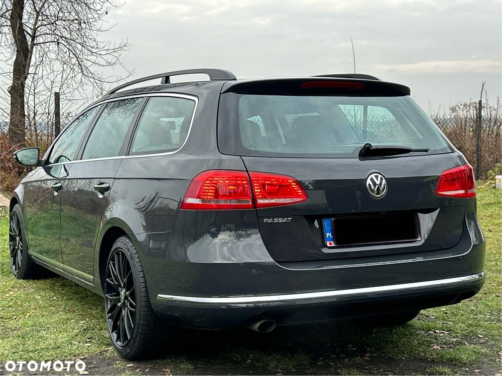 Volkswagen Passat 1.6 TDI DPF BlueMot Highline - 20