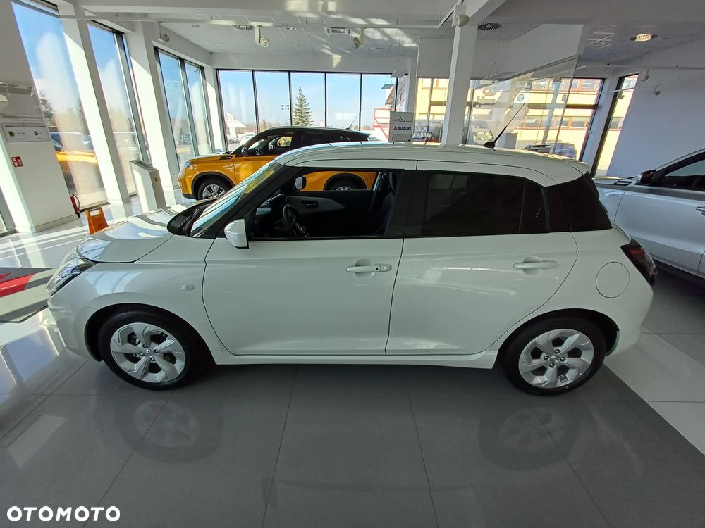 Suzuki Swift 1.2 Dualjet SHVS Premium Plus - 2