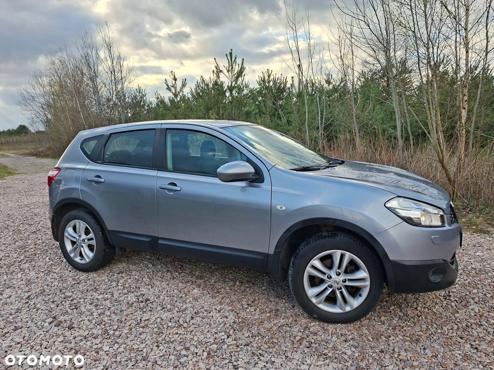 Nissan Qashqai 1.6 visia - 21