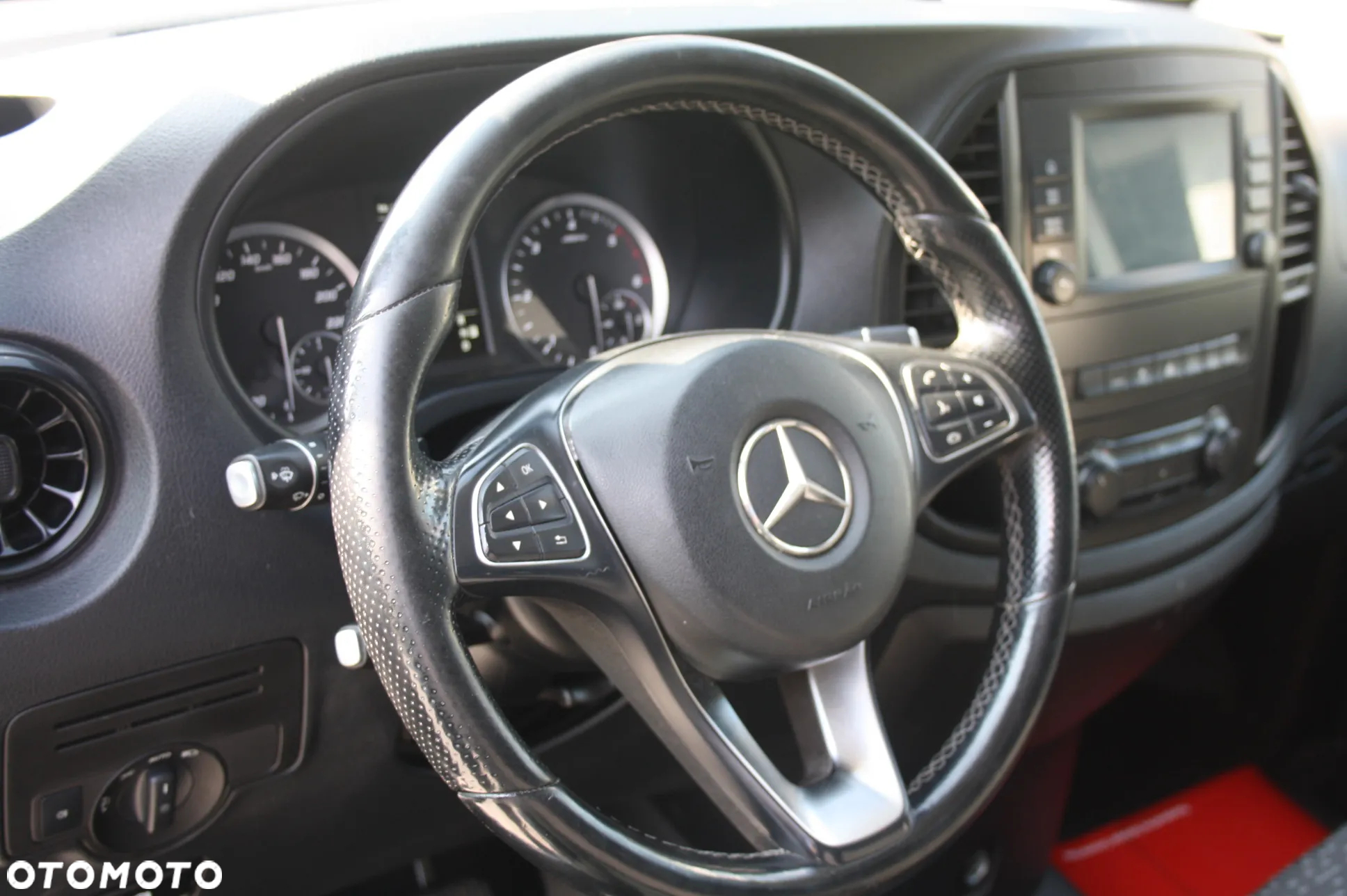 Mercedes-Benz VITO - 14