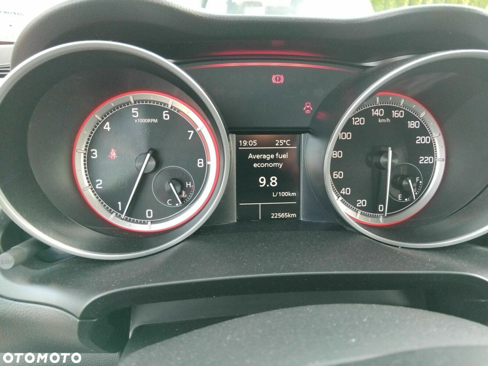Suzuki Swift - 8