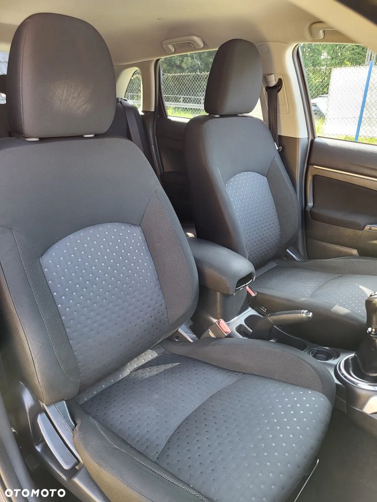 Mitsubishi ASX 1.6 2WD Edition II - 19