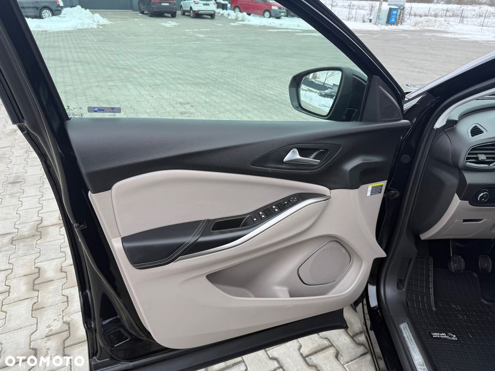 Opel Grandland X 1.2 Start/Stop Dynamic - 18