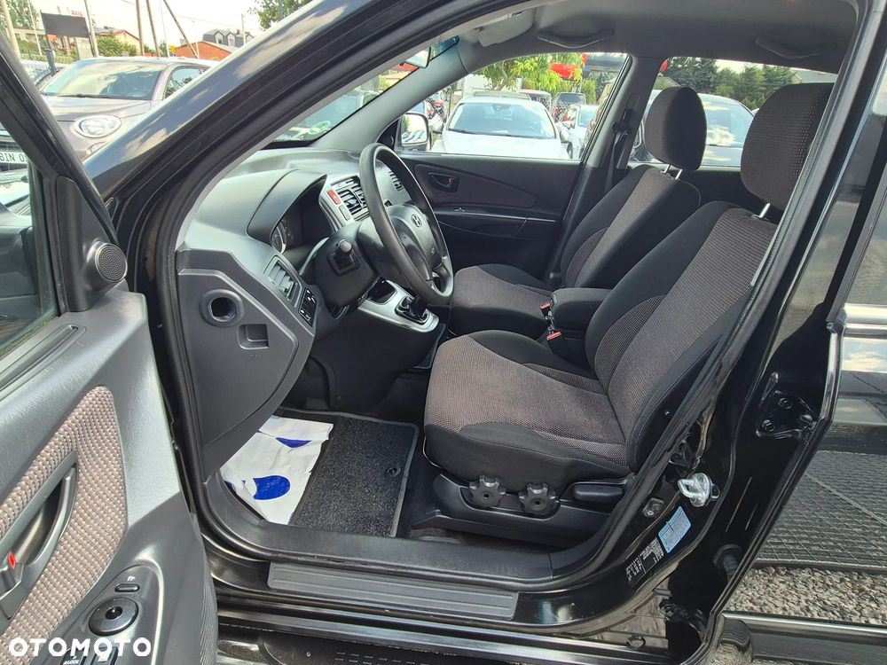 Hyundai Tucson 2.0 2WD GLS Style - 23