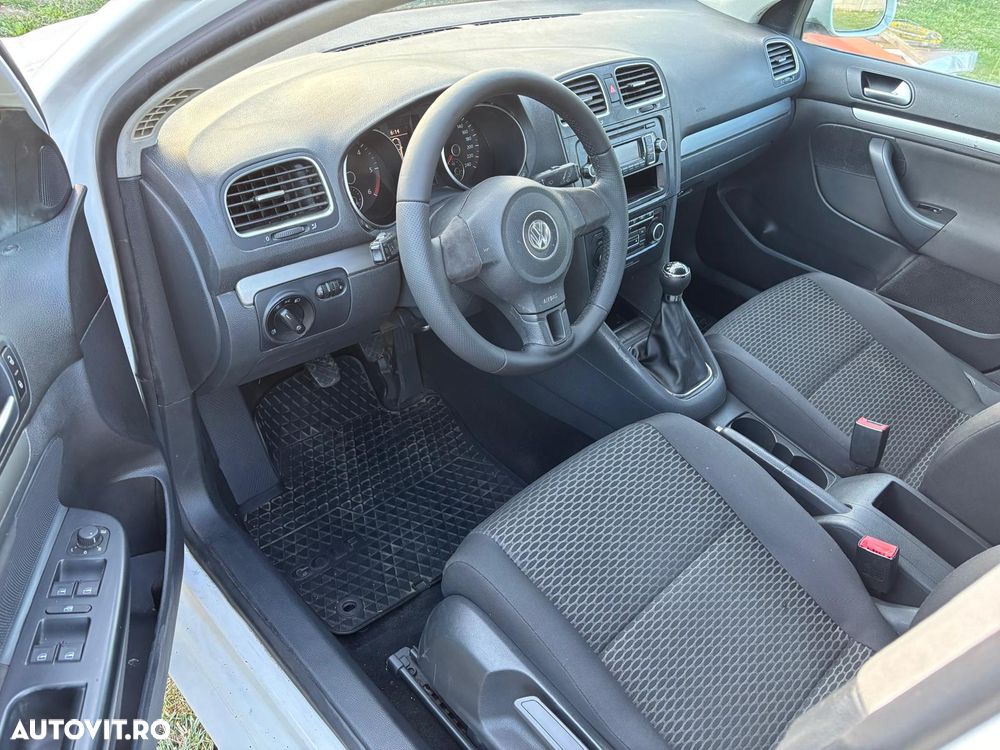 Volkswagen Golf - 5