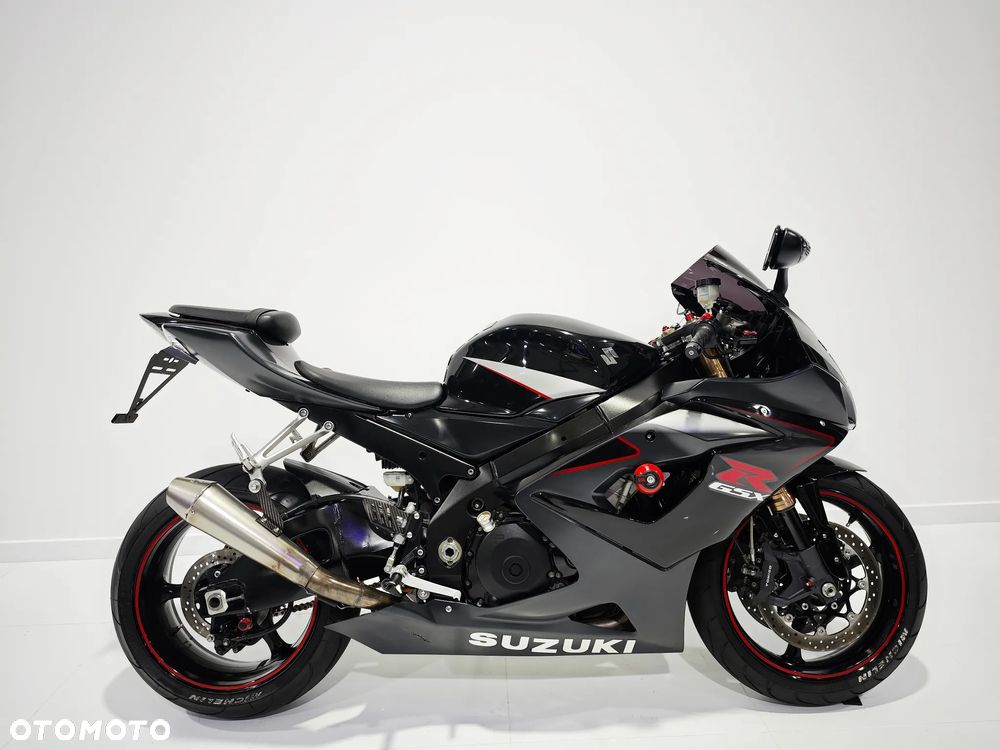 Suzuki GSX-R - 1