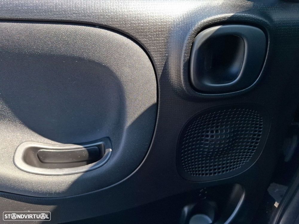 Fiat Panda 1.0 Hybrid City Cross - 22