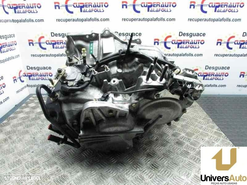 CAIXA VELOCIDADES VOLVO V40 BREAK FAMILIAR 2003 -5550SN - 4
