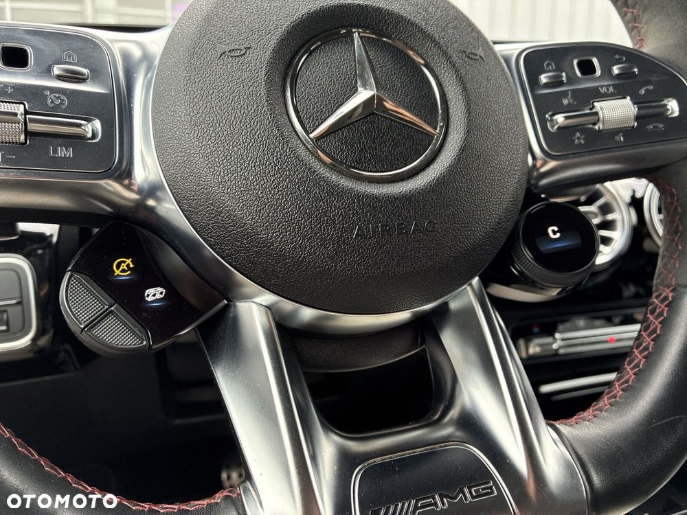 Mercedes-Benz CLA - 24