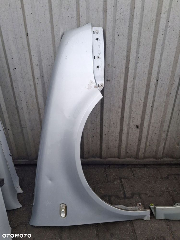 Błotnik prawy przód przedni VW Golf 4 - 2