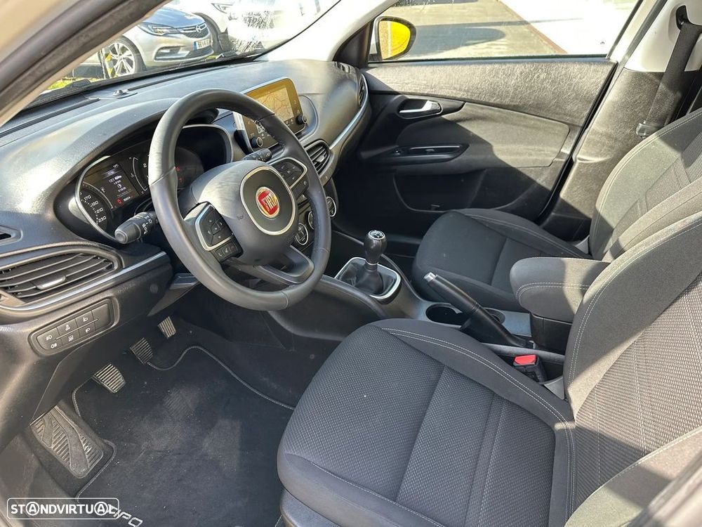 Fiat Tipo Station Wagon 1.3 M-Jet Lounge - 11