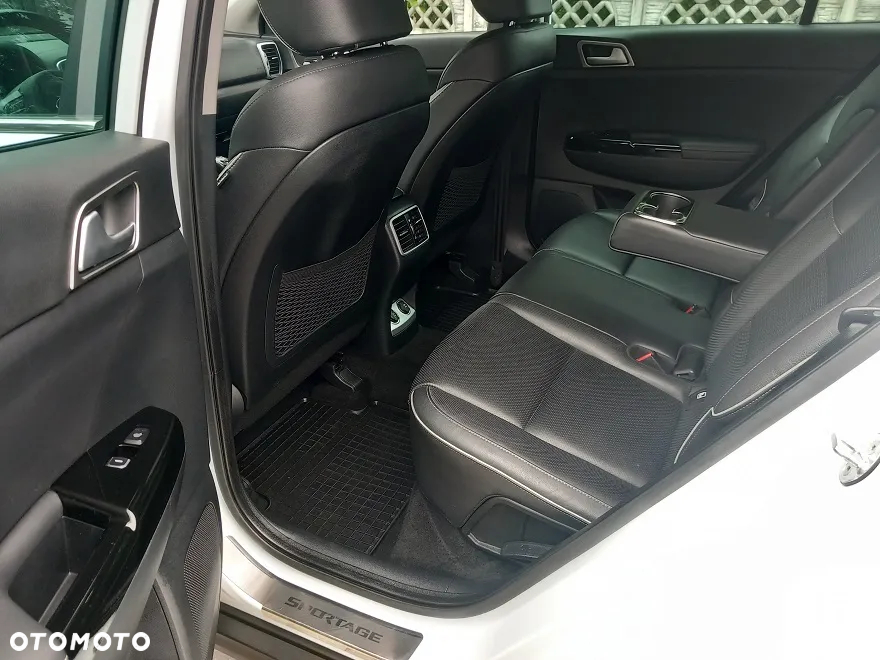 Kia Sportage 1.6 GDI Business Line 2WD - 17