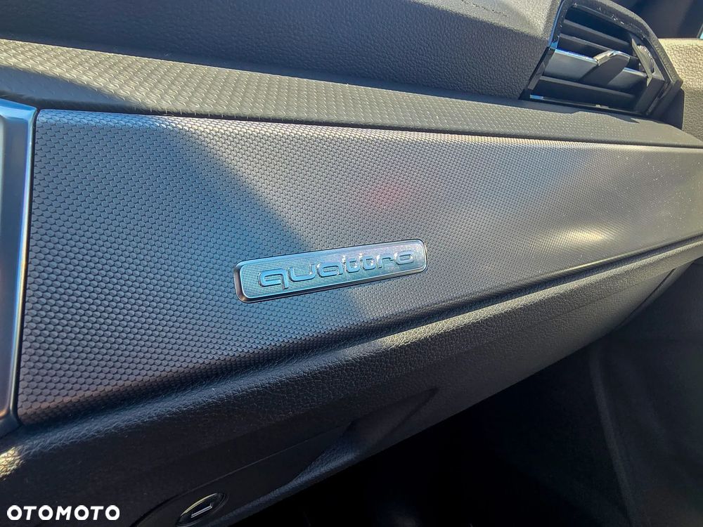 Audi Q3 45 TFSI Quattro S Line S tronic - 38