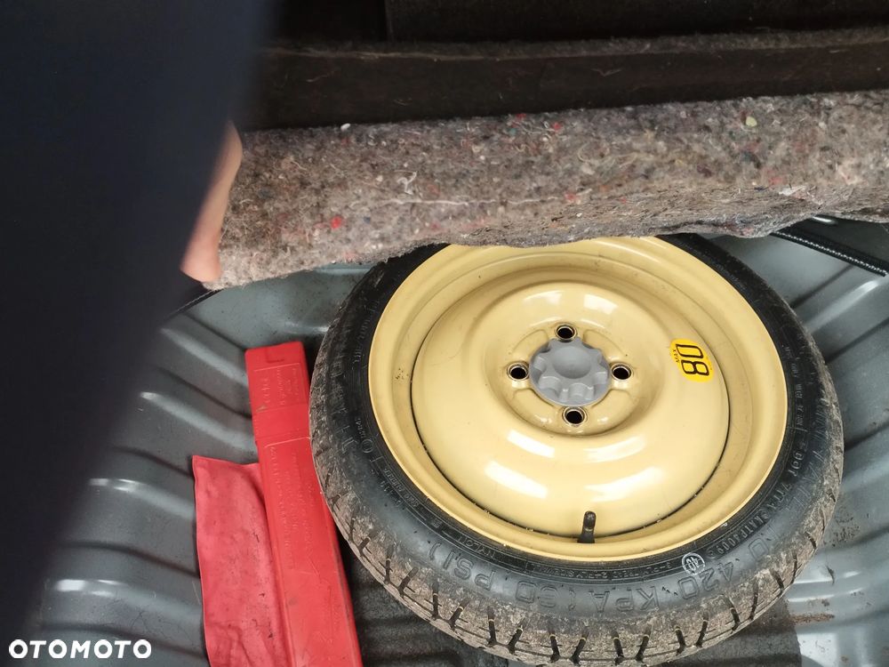 Daihatsu Sirion 1.0 - 14