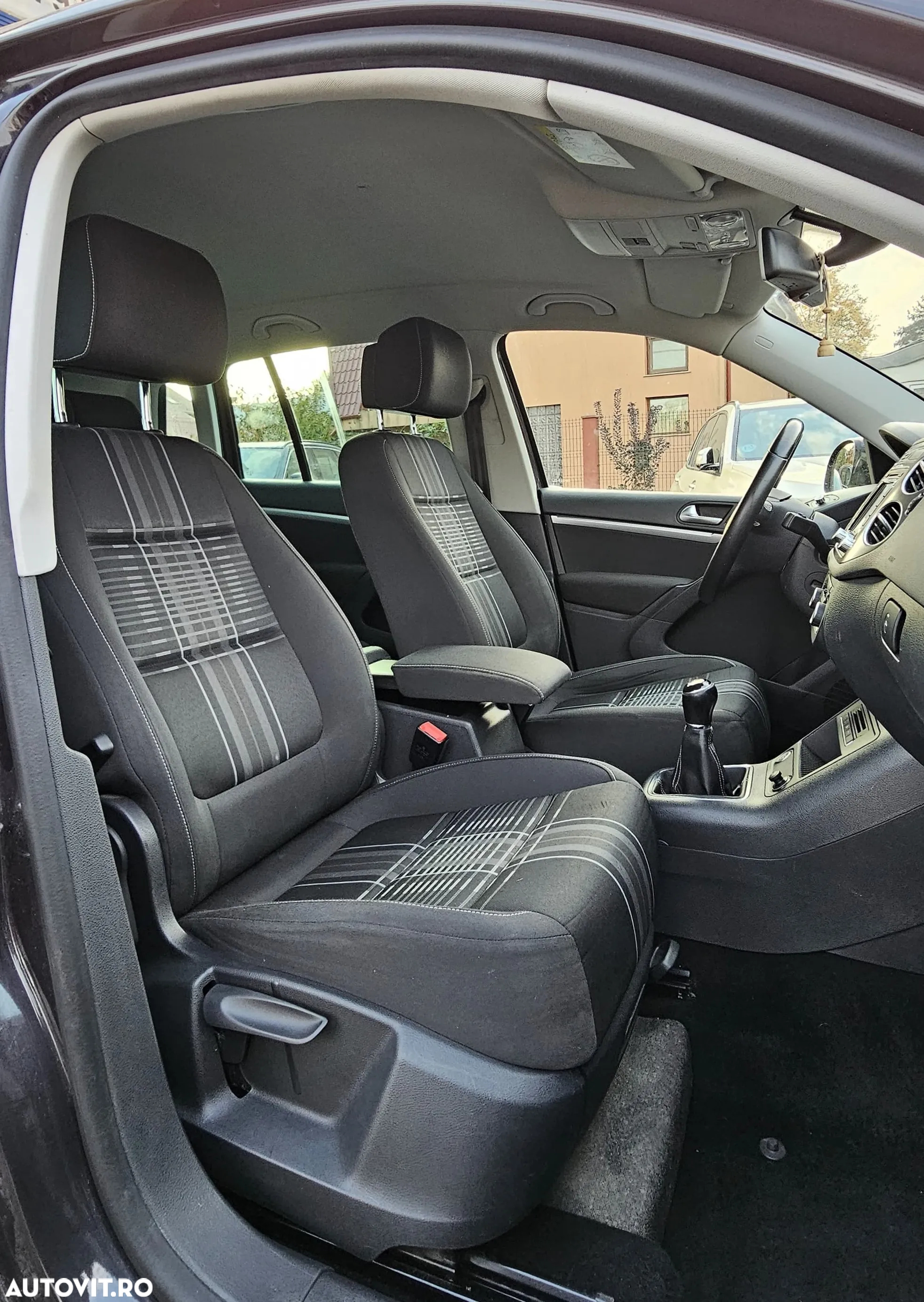 Volkswagen Tiguan - 6