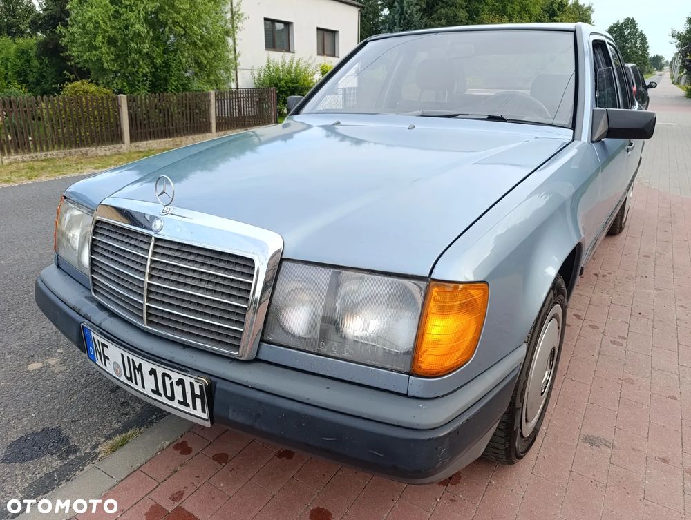 Mercedes-Benz W124 (1984-1993) - 27