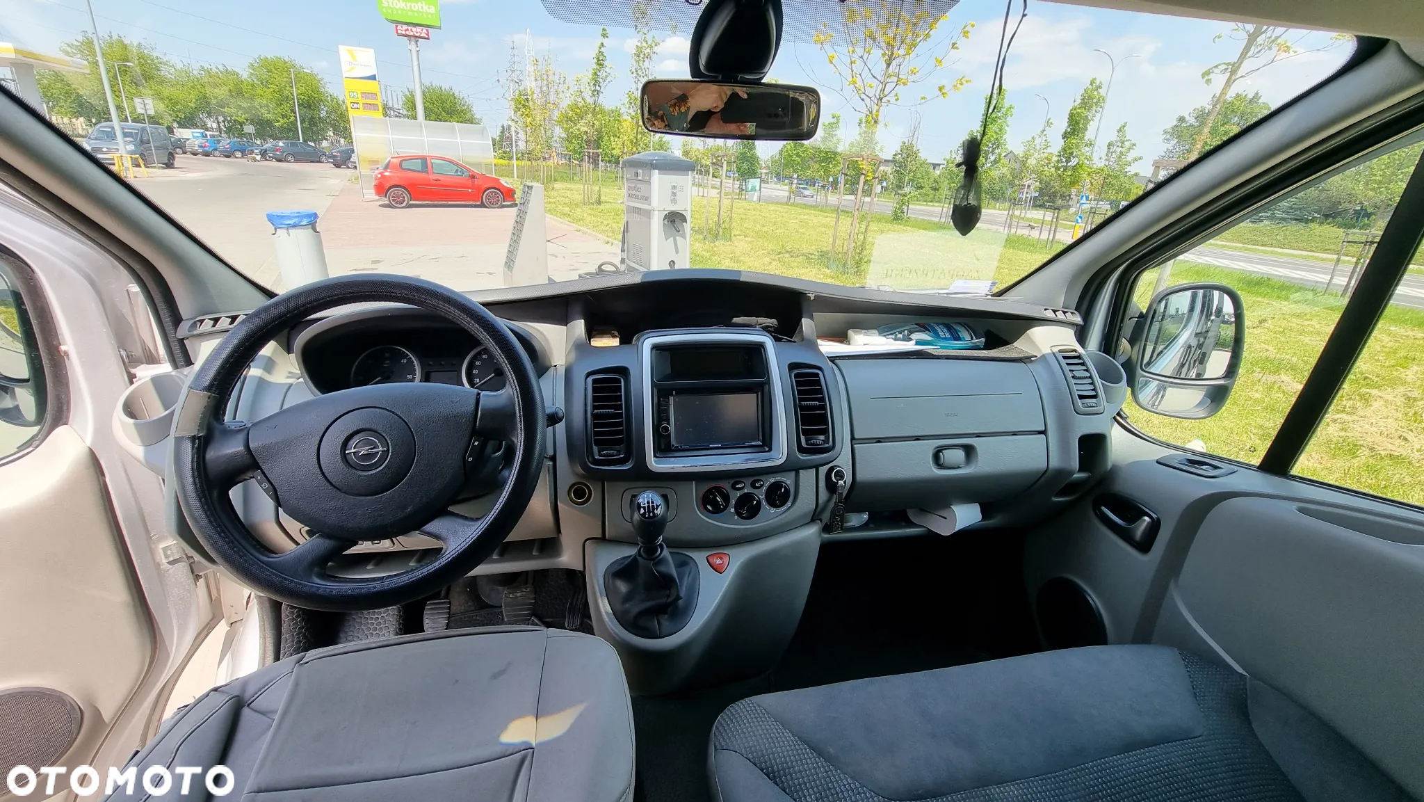 Opel Vivaro - 9