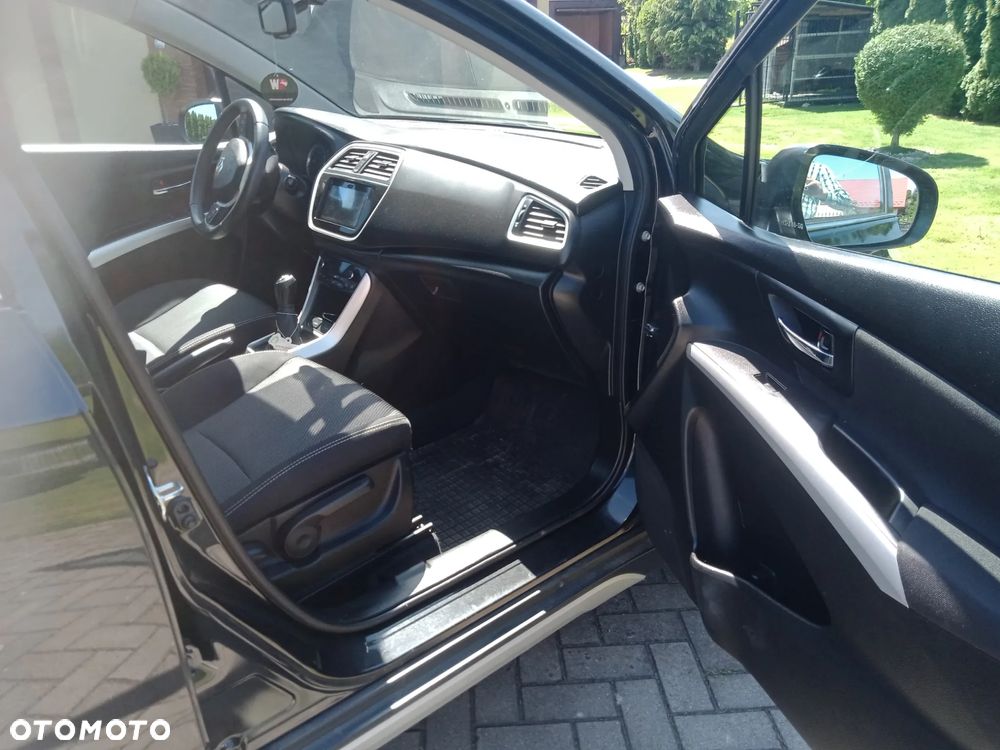 Suzuki SX4 1.6 Comfort Plus - 15
