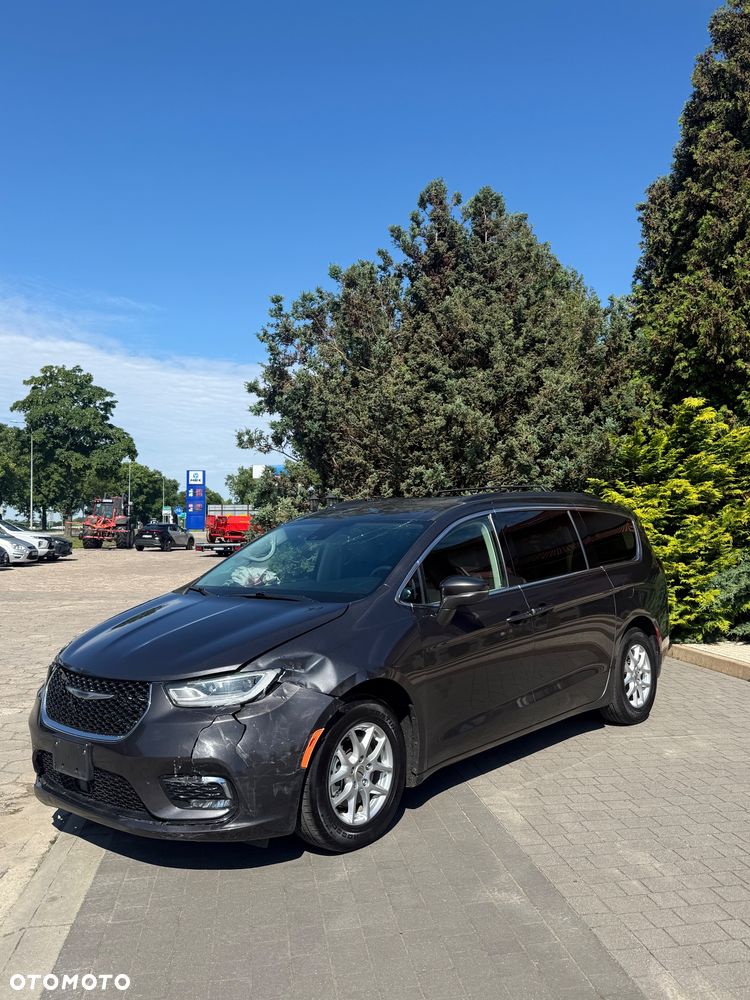 Chrysler Pacifica - 9