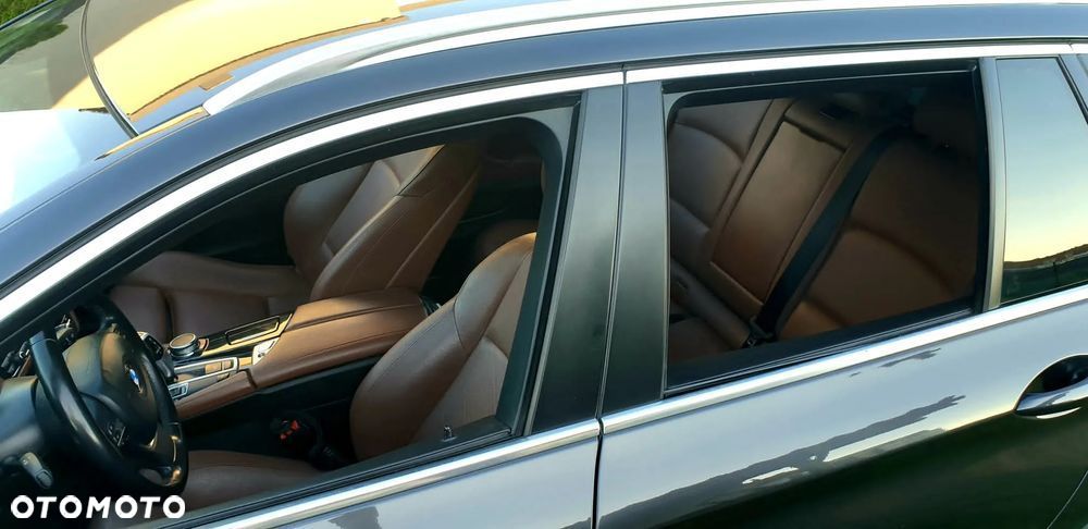 BMW Seria 5 518d - 21