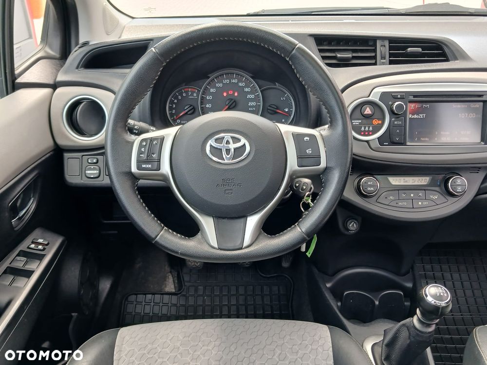 Toyota Yaris 1.33 VVT-i Lounge - 21