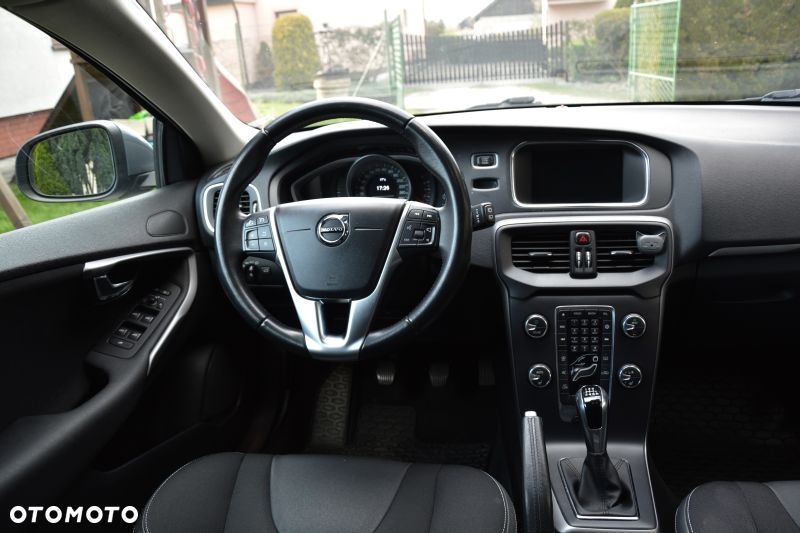 Volvo V40 T2 - 17