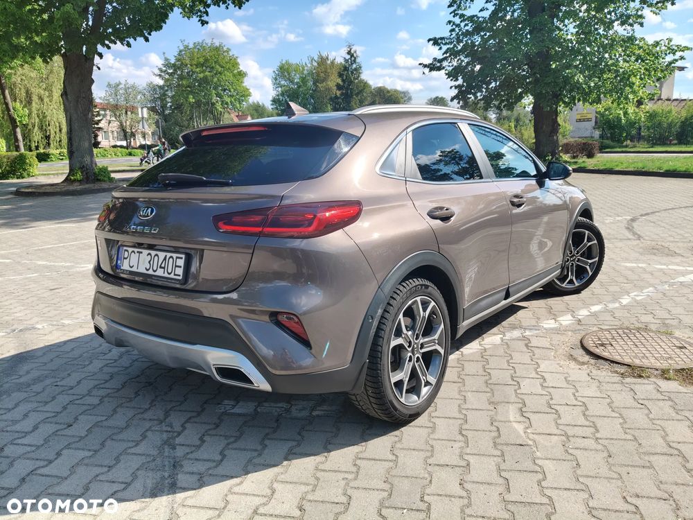 Kia XCeed 1.6 T-GDI L Business Line DCT - 4