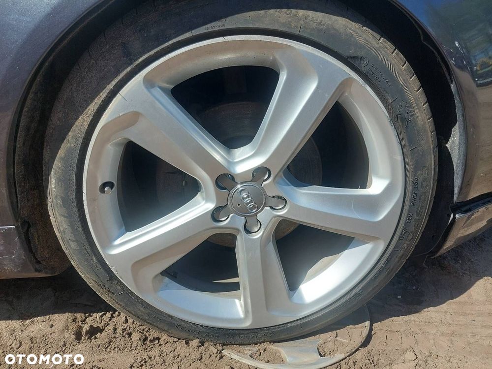 FELGA ALUMINIOWA 8.5J ET33 FI66.6 20"  AUDI A8 D3 - 6