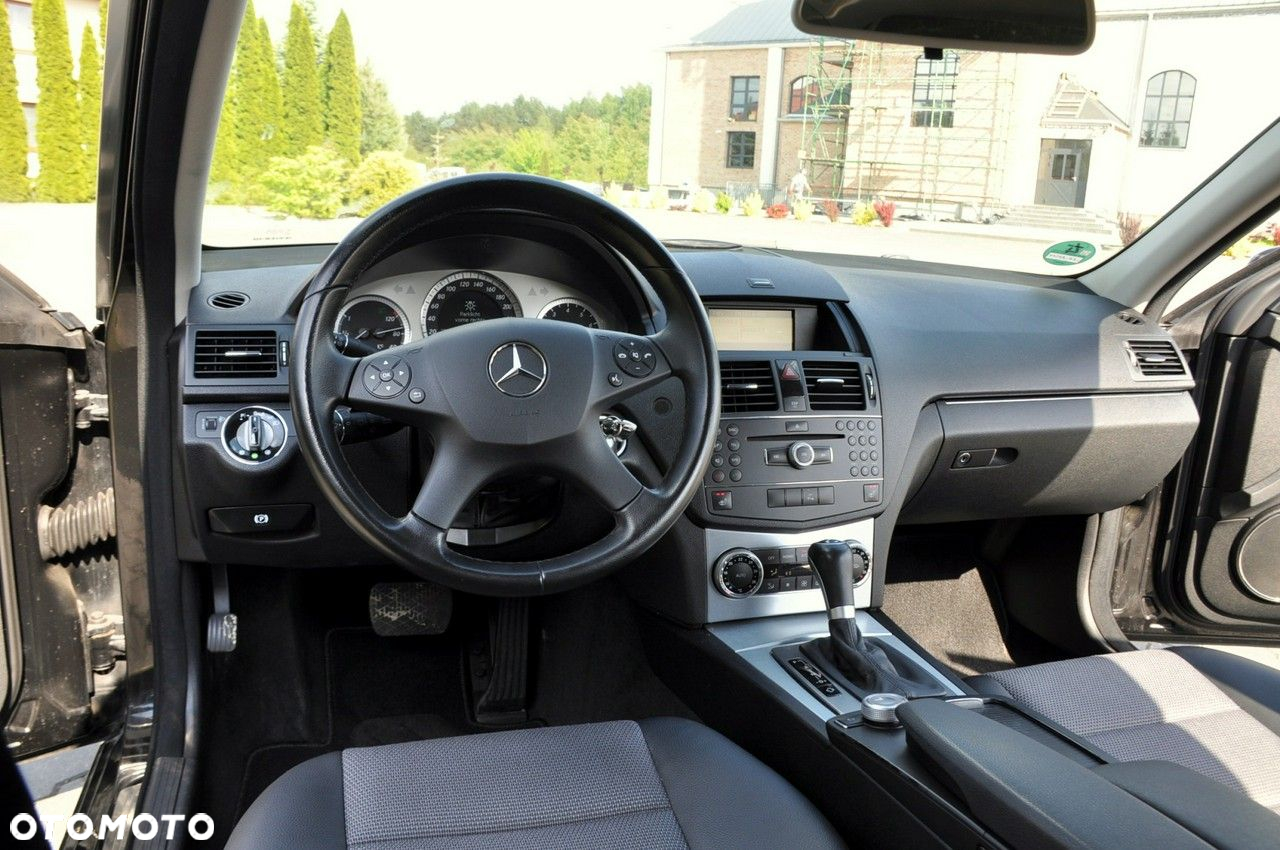 Mercedes-Benz Klasa C - 28
