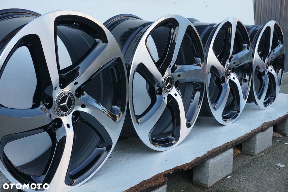 Mercedes W213 5x112 18 8J et43 - 4