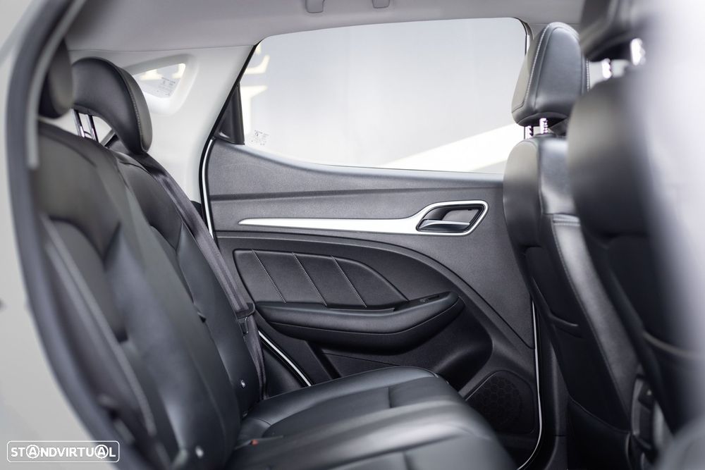MG ZS EV 44.5 kWh Luxury - 18
