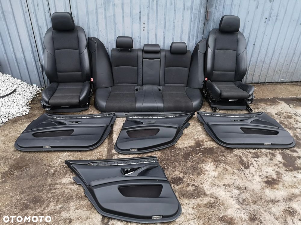 FOTELE PRZEDNIE SPORT PÓŁSKORZANE PODGRZEWANE SKŁADANA TYLNA KANAPA TAPICERKA CZARNA BMW 5 F10 SEDAN - 1