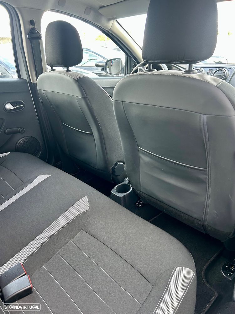 Dacia Sandero Stepway dCi 90 Ambiance - 17