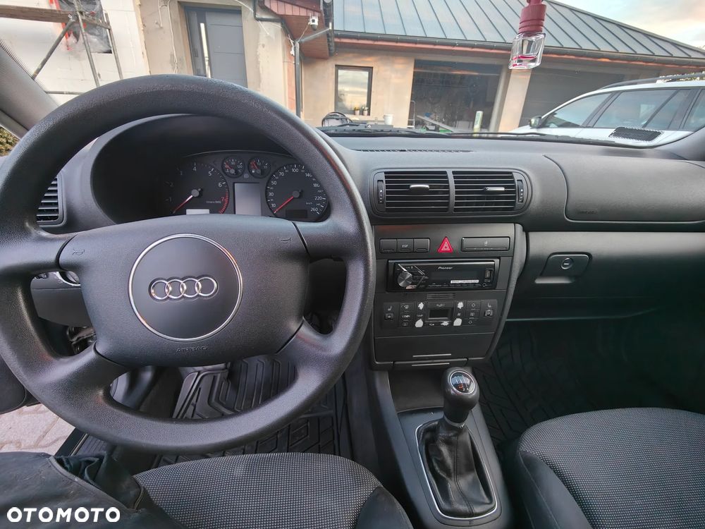 Audi A3 Sportback - 6