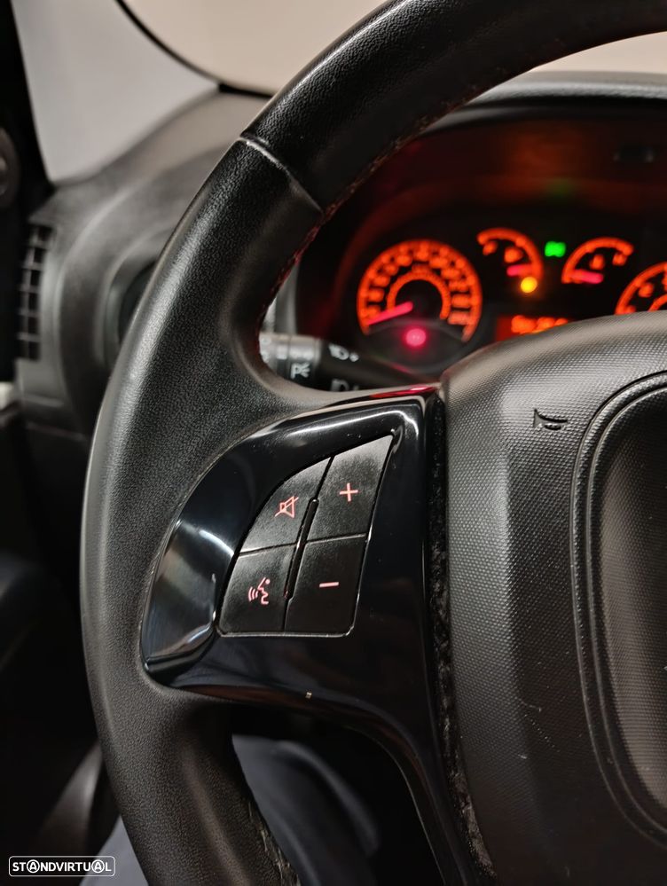 Fiat Fiorino 1.3 M-jet Adventure - 25
