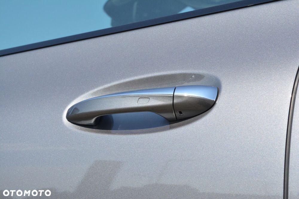 Mercedes-Benz GLA 200 d AMG Line 8G-DCT - 13