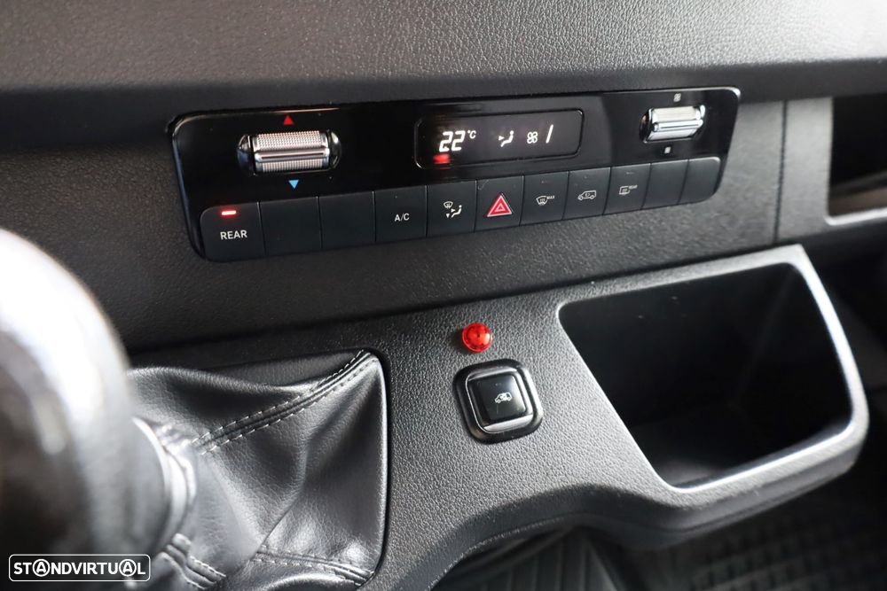 Mercedes-Benz Sprinter 315 CDI/43 Luxo (2+2+2+3) - 40