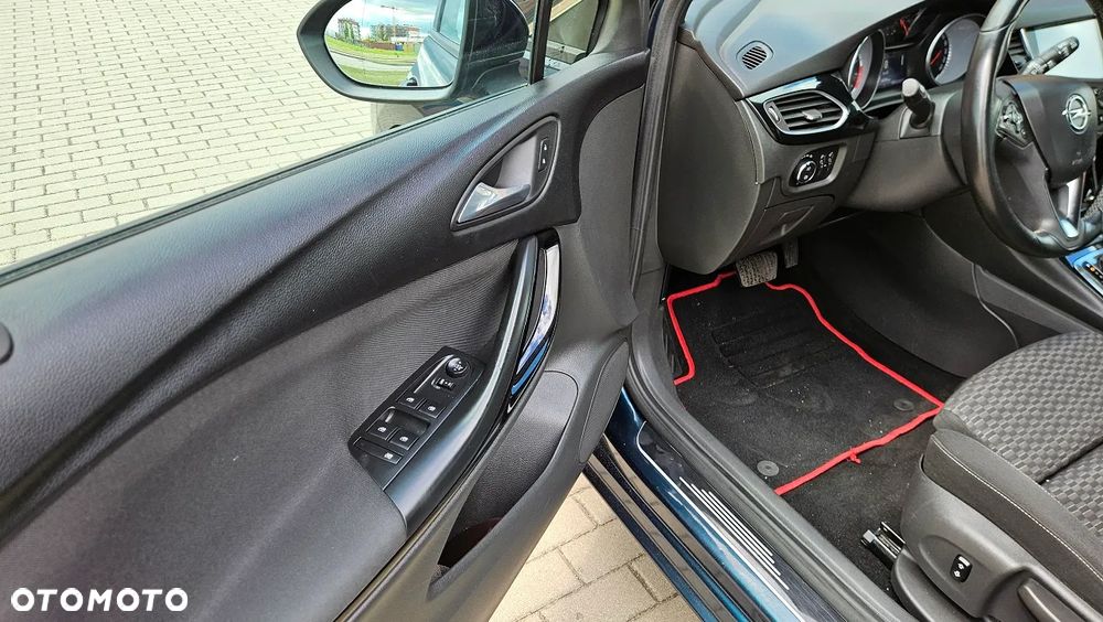 Opel Astra 1.4 Turbo Start/Stop Automatik Innovation - 17