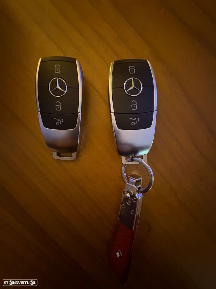 Mercedes-Benz 220 - 9