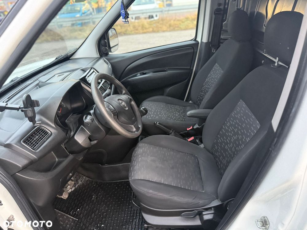 Opel Combo - 9
