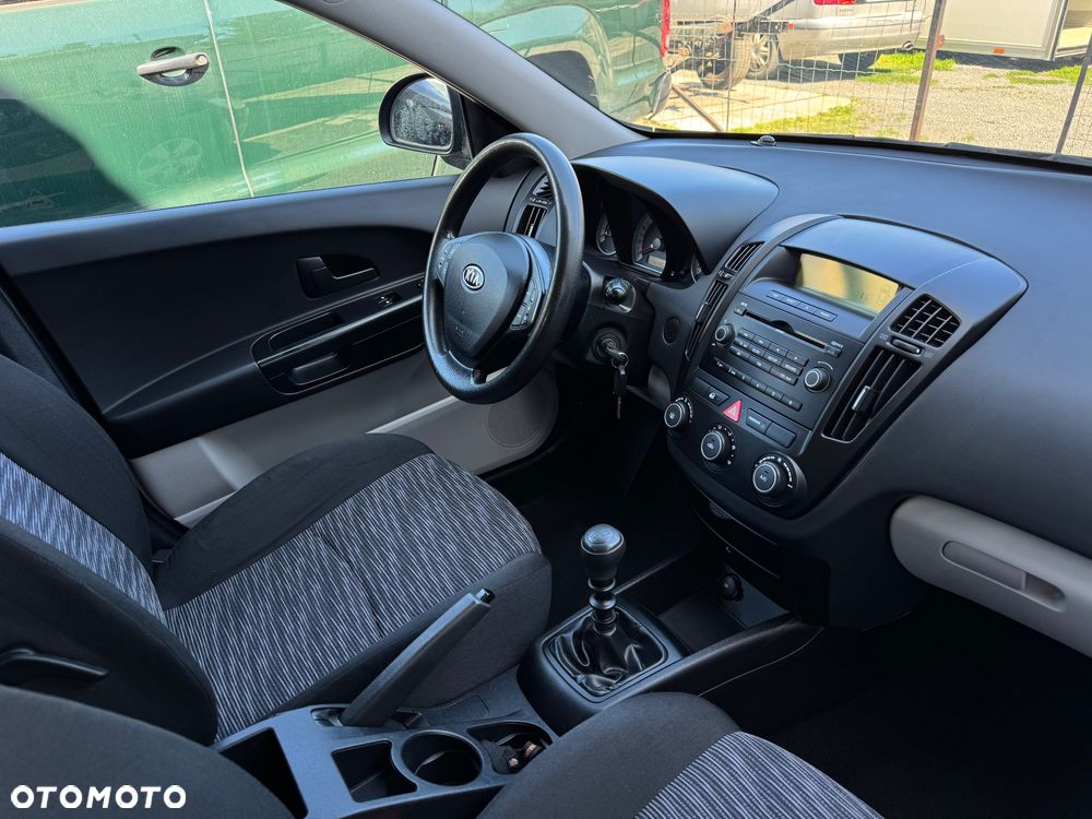 Kia Ceed 1.4 Comfort - 8