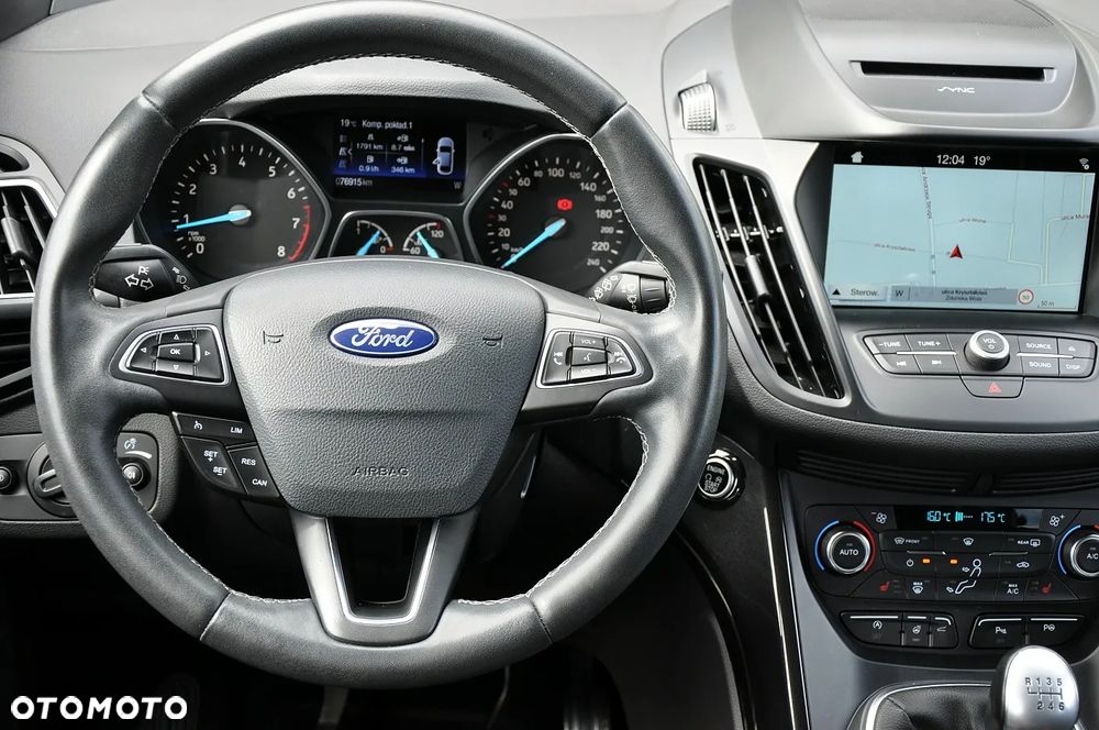 Ford Kuga 1.5 EcoBoost 2x4 ST-Line - 13