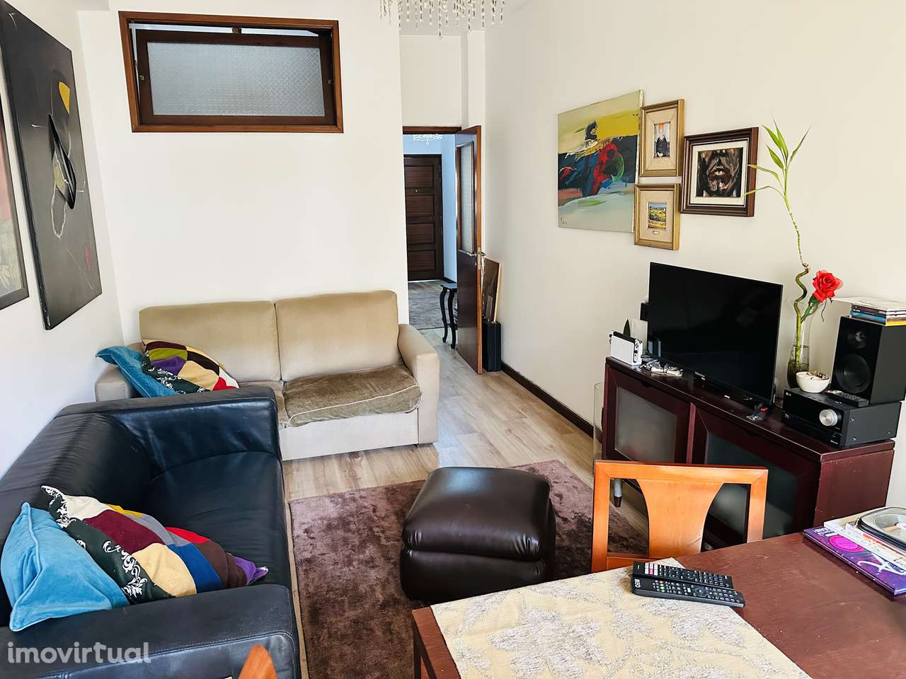 Apartamento T1+1, com terraço acolhedor, localização central no Porto - Grande imagem: 2/19