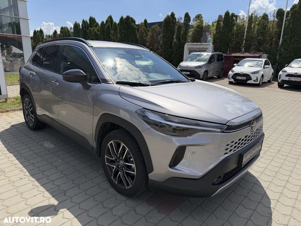 Toyota Corolla Cross - 2