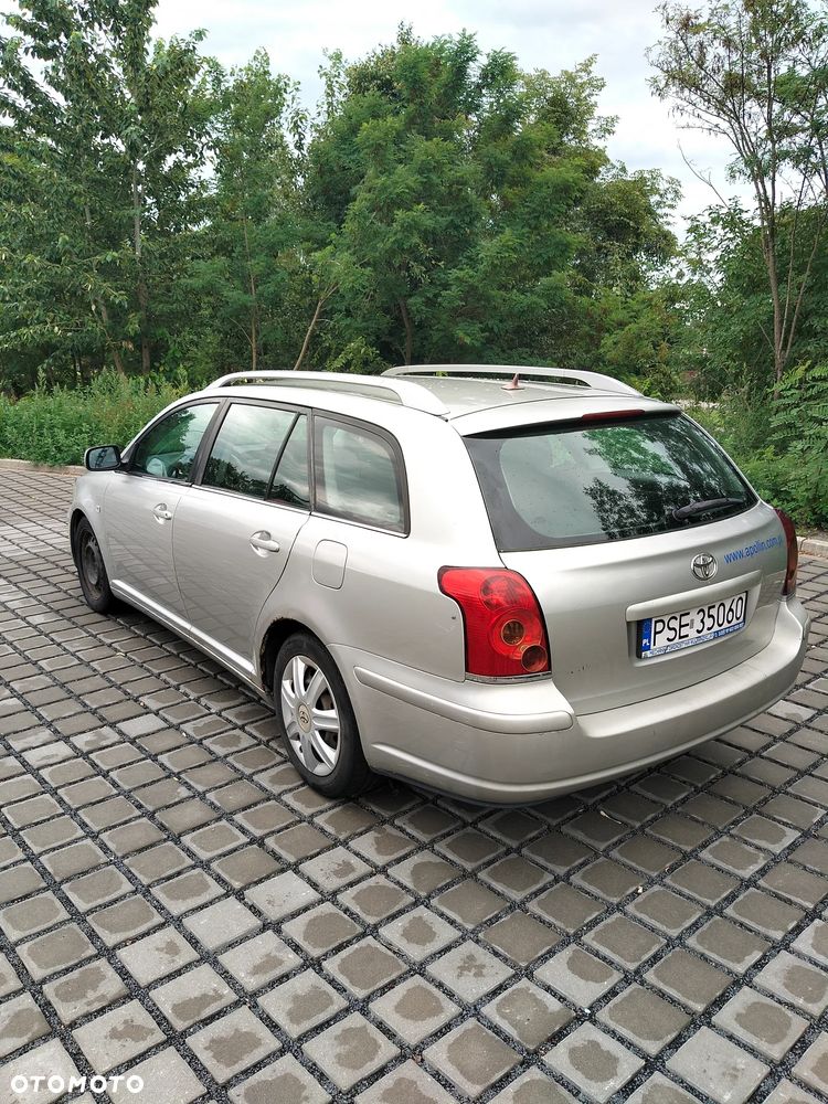 Toyota Avensis 2.0 D-4D Prestige - 2